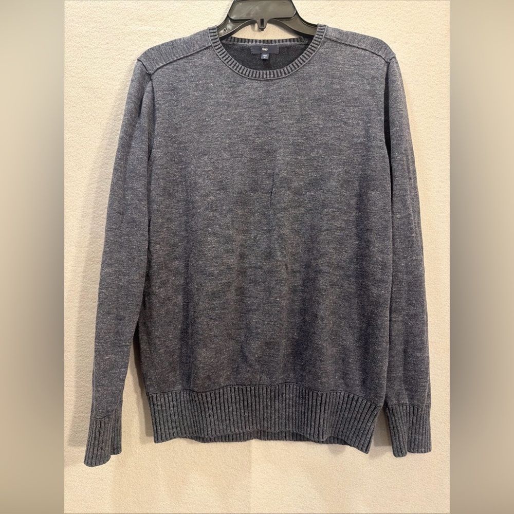GAP Men's Heather Blue Crewneck Sweater Medium